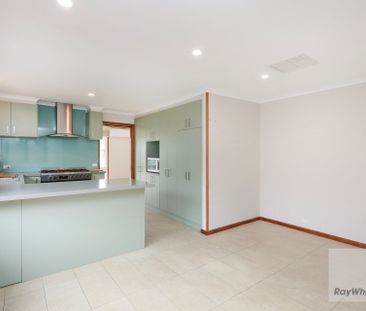 Low Maintenance Living! - Photo 3