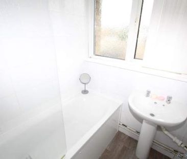 3 bedroom property to rent in Leigh On Sea - Photo 1