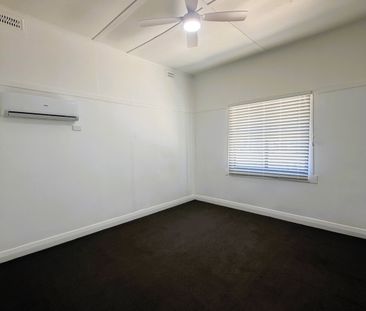 30 Moore Street, Cessnock NSW 2325 - House For Rent | Domain - Photo 2