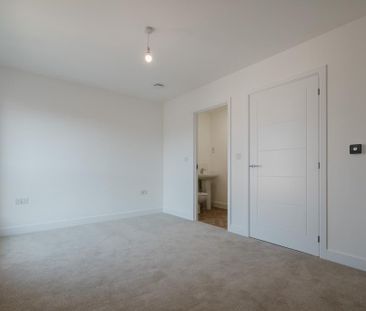3 bedroom terraced house to rent - Photo 4