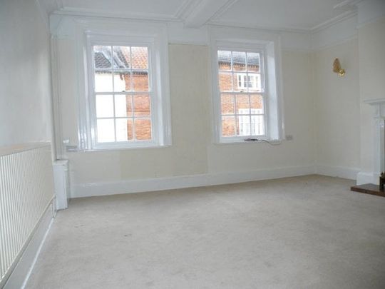 Appleton Gate, Newark, NG24 - Photo 1