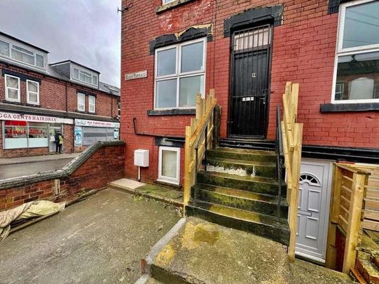 Hardy Terrace, Leeds, LS11 - Photo 1