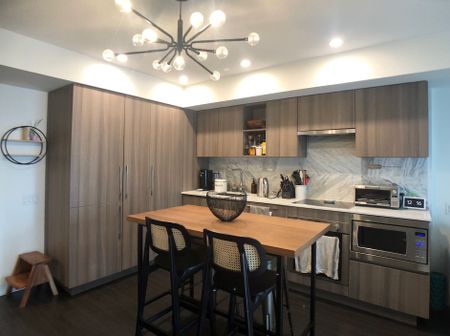 For Lease - 19 Bathurst Street Unit# 910, Toronto, Ontario - Photo 3