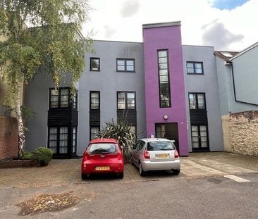 1 Bed Flat, Boot Lane, BS3 - Photo 4