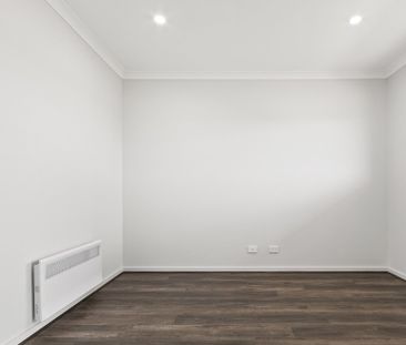 Ready To Move In! - Photo 3