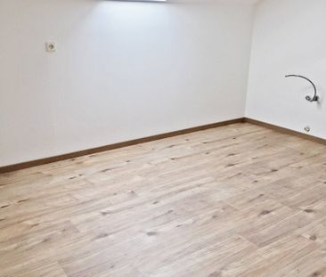 Singelwohnung im Dachgeschoss - Photo 2
