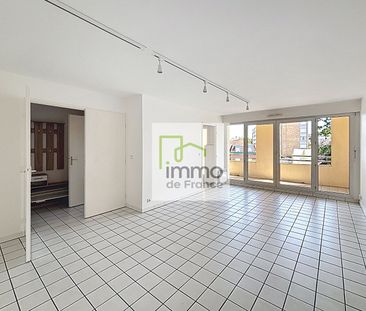 Location Appartement 3 pièces 69m² - Photo 2