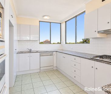 *THURSDAY INSPECTION CANCELLED* Spacious Three-Bedroom Unit in the Heart of Kensington - Photo 5