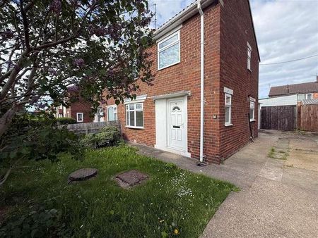 Langdale Crescent, Middlesbrough, TS6 - Photo 5
