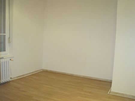 A LOUER APPARTEMENT PLEIN CENTRE VILLE DE ST QUENTIN 02100 - Photo 4