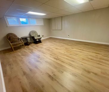 For Lease - 2149 Constance Drive, Oakville, Ontario - Photo 3