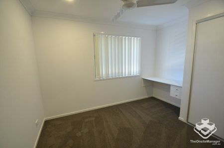 VERY NEW 3 BED TOWNHOUSE FOR RENT - Photo 2