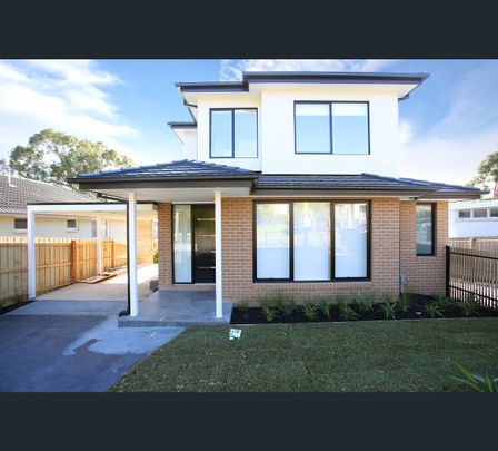 1/3 Roderick Street, Doncaster East, Vic 3109 - Photo 1