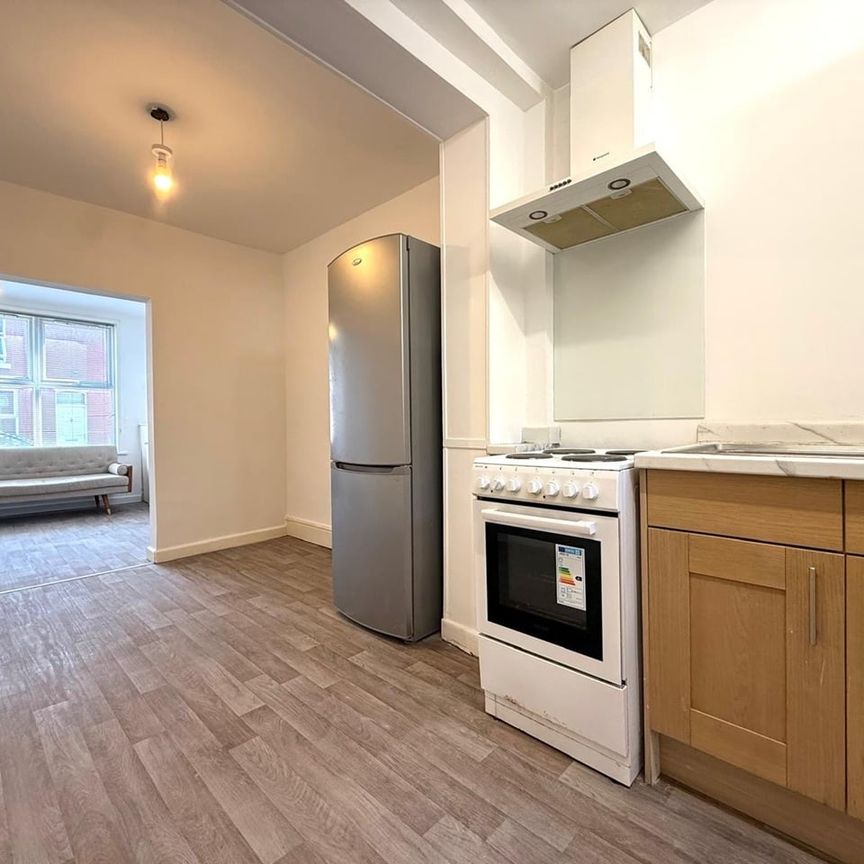 2 Bed Terraced House, Scorton Street, L6 - Photo 1