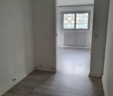 Location Appartement 3 pièces 72m² - Photo 2