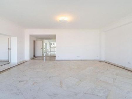 Apartamento T4 - Photo 2