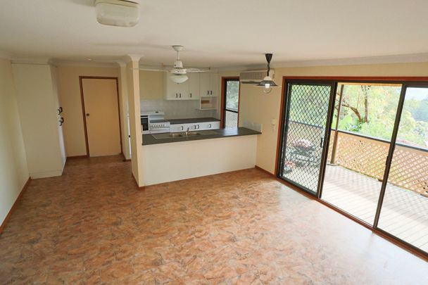 FAMILY HOME WITH DELIGHTFUL VIEWS - Photo 1