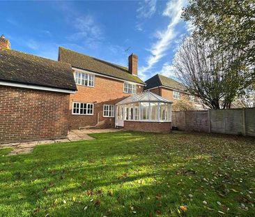 Curlys Way, Swallowfield, Reading, RG7 - Photo 1