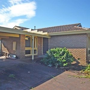529 Boronia Road, Wantirna - Photo 2