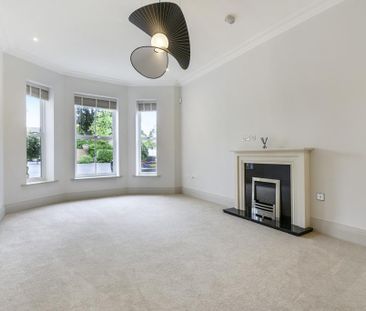 5 bedroom terraced house to rent - Photo 2