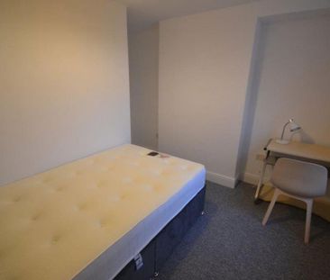 5 bedroom terraced house to rent - Photo 5