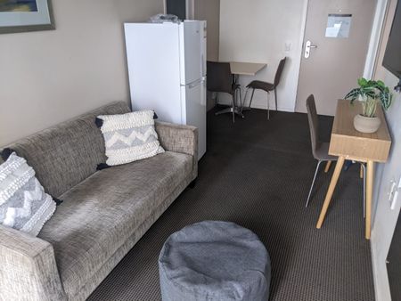 205/85 Wakefield Street, City Centre - 2 BED APT - Photo 5