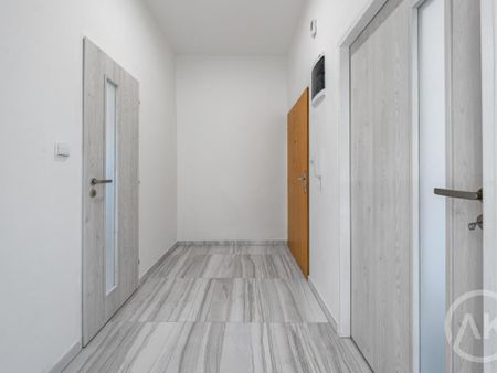 Pronájem bytu 1+1 45 m2 - Photo 2