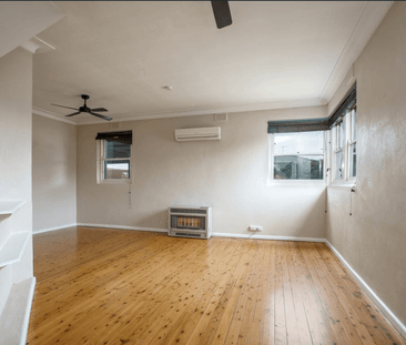 BEST VALUE PROPERTY! First Week RENT FREE! - Photo 3