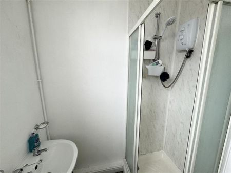 5 bedroom house to rent - Photo 4