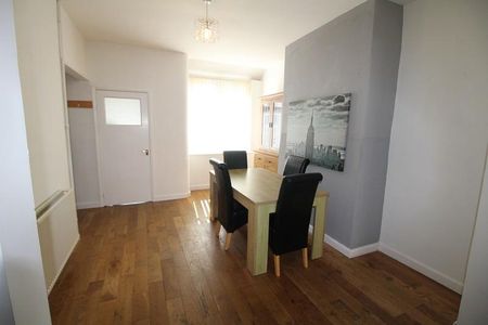 2 bedroom terraced house to rent - Photo 4