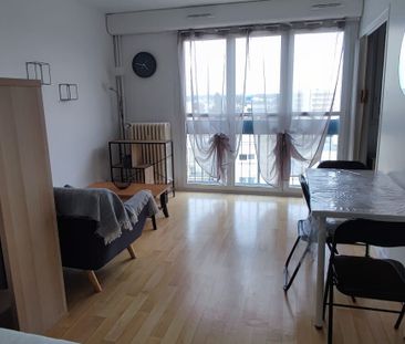 Location Appartement 1 pièce 27m² - Photo 3