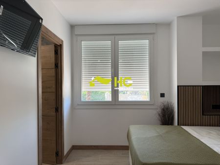 Alquiler Estudio en Urbanización - El Bosque, Villaviciosa De Odón - Photo 2