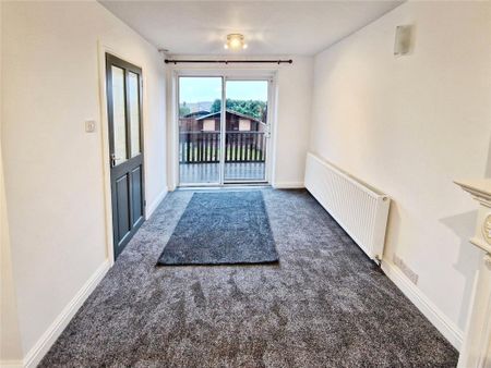 3 bedroom semi-detached house to rent - Photo 3