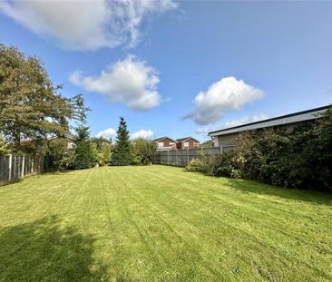 2 bedroom bungalow to rent - Photo 2