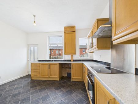 2 bedroom terraced house to rent - Photo 2