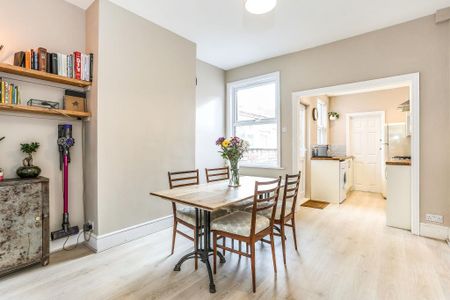 2 Bed Terraced House, Sovereign Road, CV5 - Photo 2