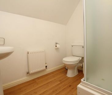 4 bedroom terraced house to rent - Photo 3