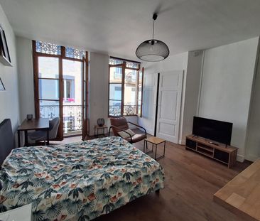 Location Appartement 1 pièce 37m² ST ETIENNE 42000 - Photo 2