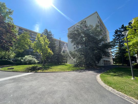 Location Appartement 5 pièces 105m² - Photo 1