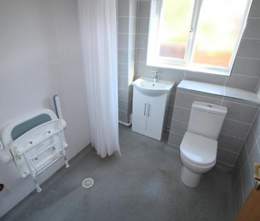 3 bedroom bungalow to rent - Photo 6