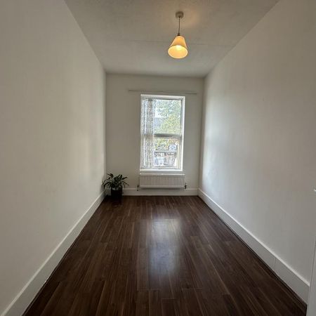 1 bedroom ground floor flat to rent - Photo 3