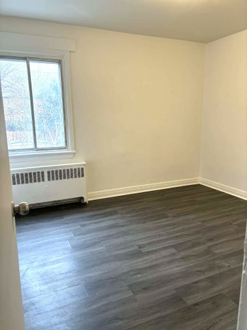 For Lease - 187 Bradley Avenue Unit# 3, Vanier and Kingsview Park, Ontario - Photo 4