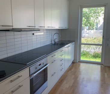 Välplanerad villa i barnvänligt område - Foto 4