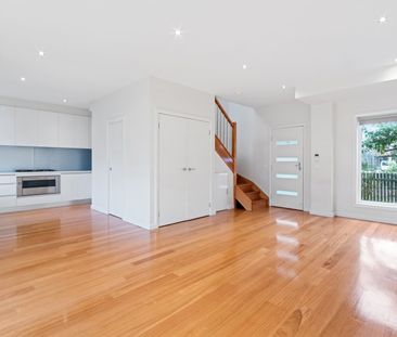 26 Sparks Ave Thornbury VIC 3071 - Photo 5