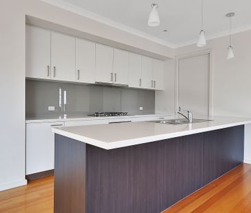 4 Vine Court, Bentleigh East. - Photo 2