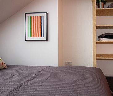 Beautiful 5-Bedroom Student House in Sheffield - Photo 4