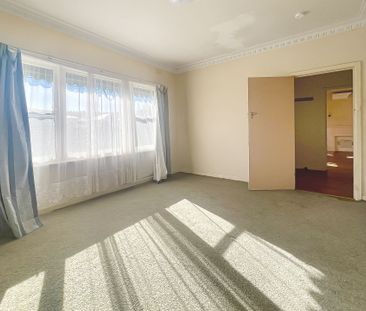 911 Geelong Road, Canadian - Photo 1