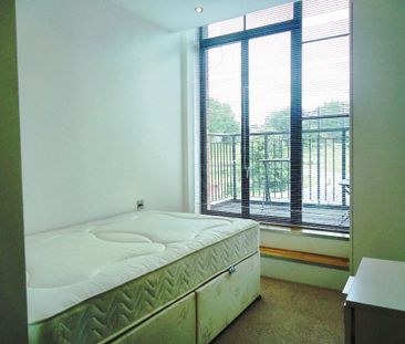 2 bedroom flat to rent - Photo 6