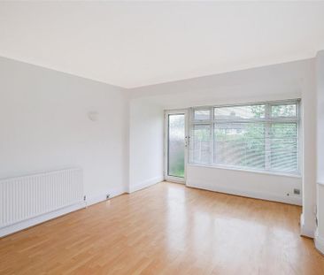 2 bedroom detached bungalow to rent - Photo 1