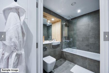 The Lark, Moat Street, Nine Elms, London SW11 - Photo 5